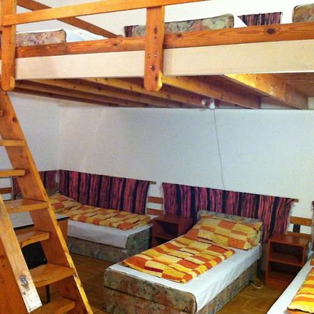 Season Hostel 2 Budapeşte Dış mekan fotoğraf